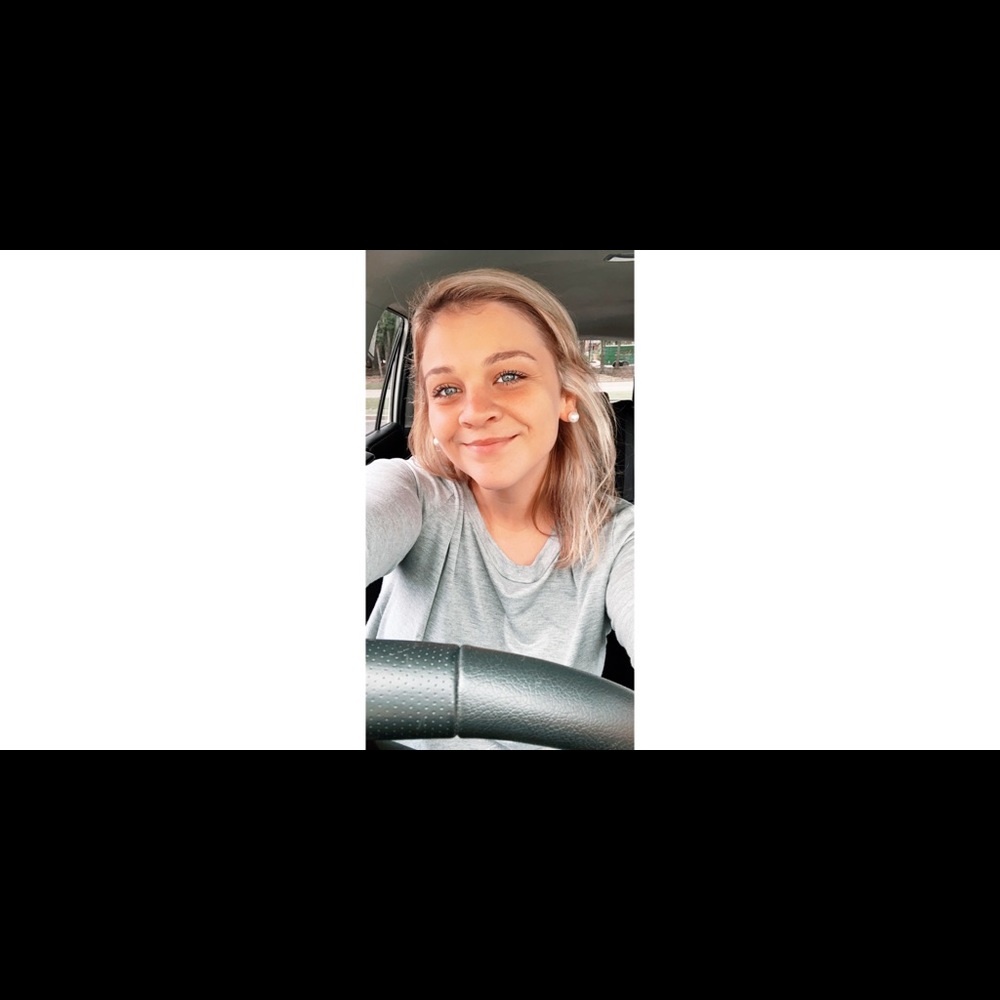 Meet your Posher, Brooke